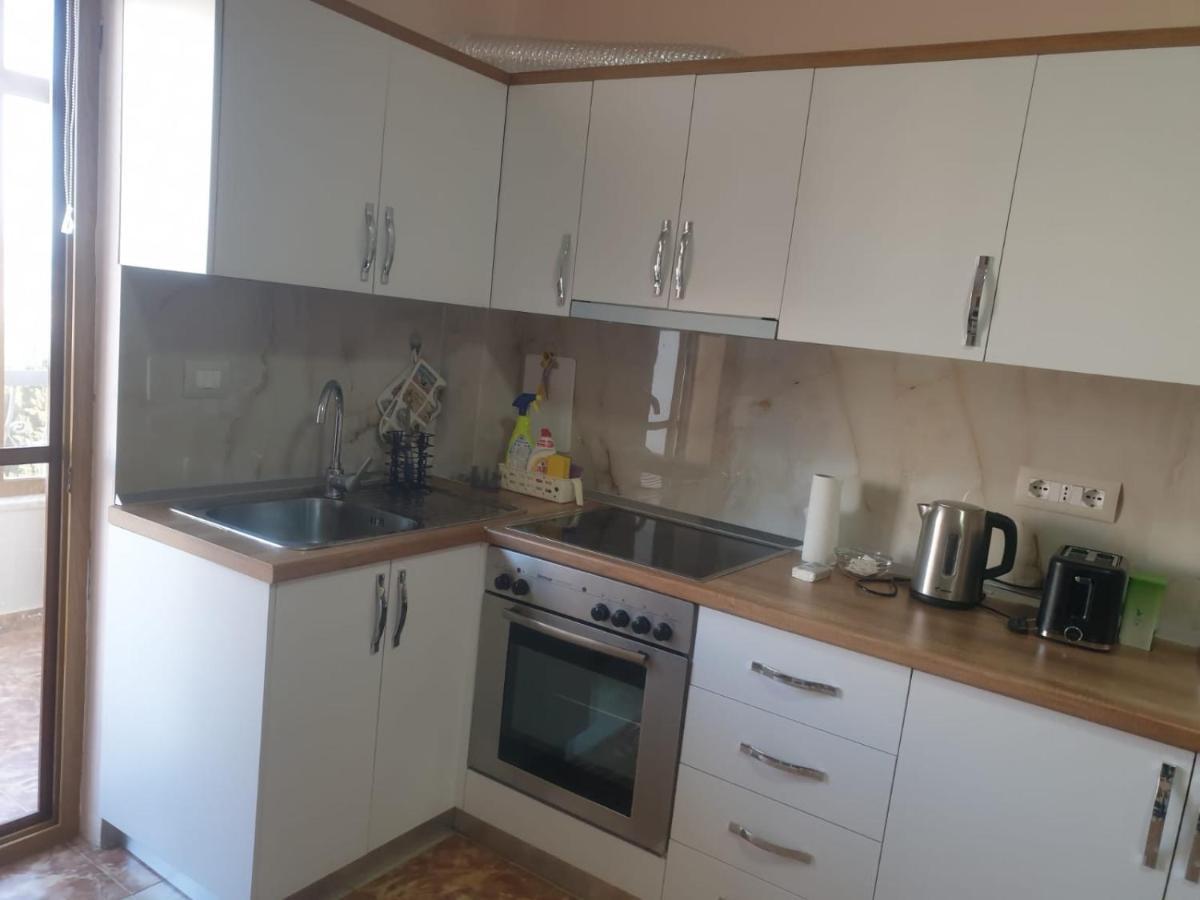 Jozi Kaiser Apartment 4 ดูร์เรส ภายนอก รูปภาพ
